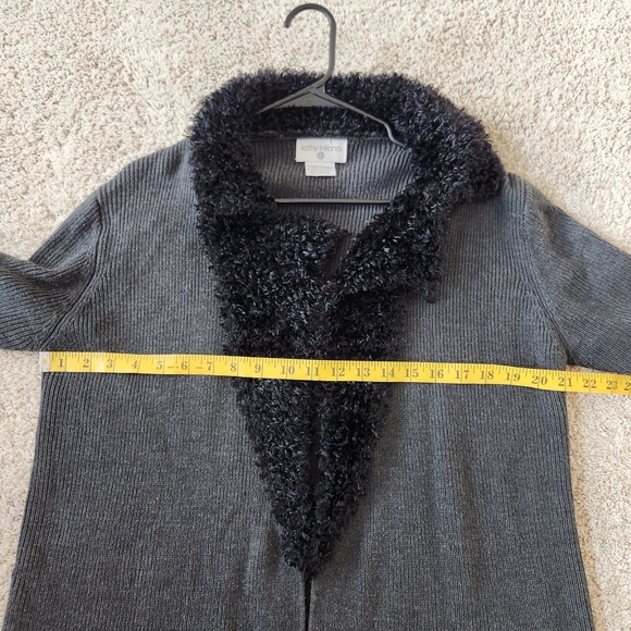 Kathy Ireland Charcoal and Black Women's Cardigan - Picture 5 of 7